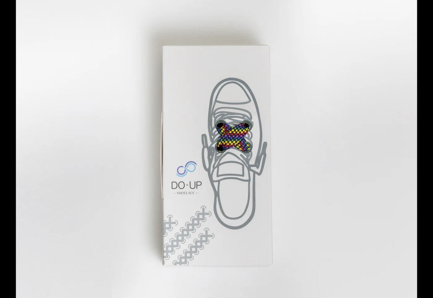 Do Up Shoelace 專屬包裝盒，正面為球鞋線稿與鞋帶開窗